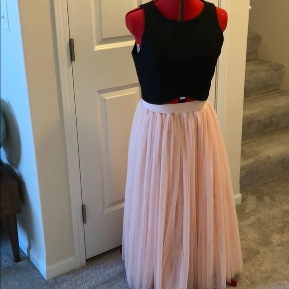 INA Fina crop top and Beulah skirt - Picture 2 of 3